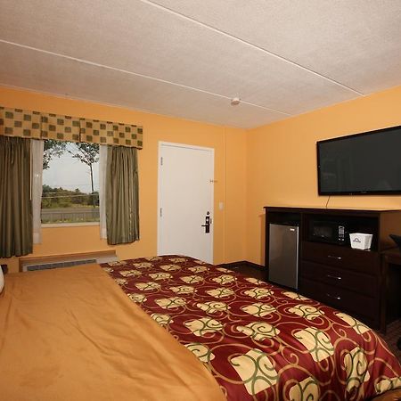 Blue Sky Inn Glens Falls-Saratoga-Lake George Bilik gambar