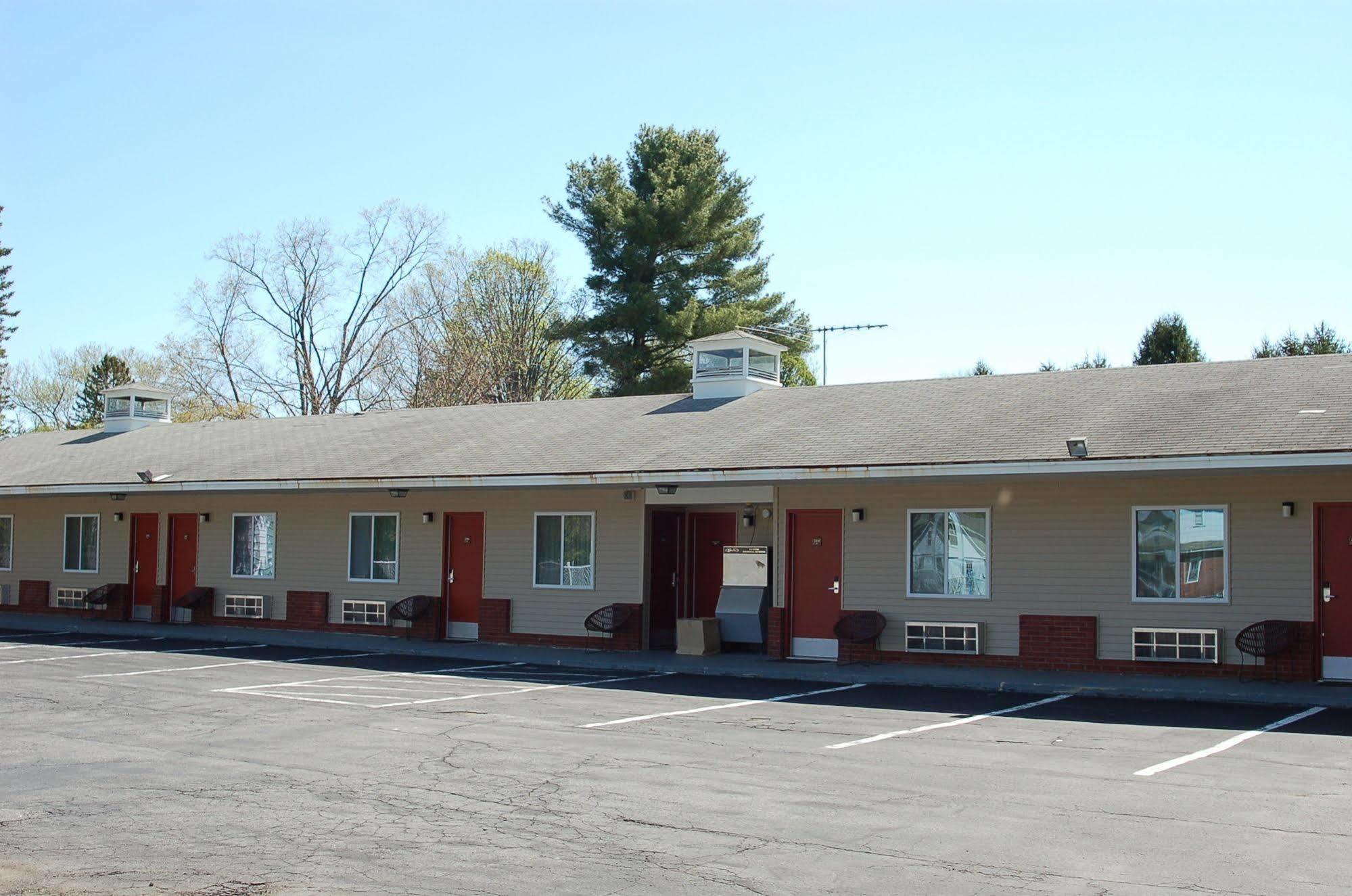 Blue Sky Inn Glens Falls-Saratoga-Lake George Luaran gambar