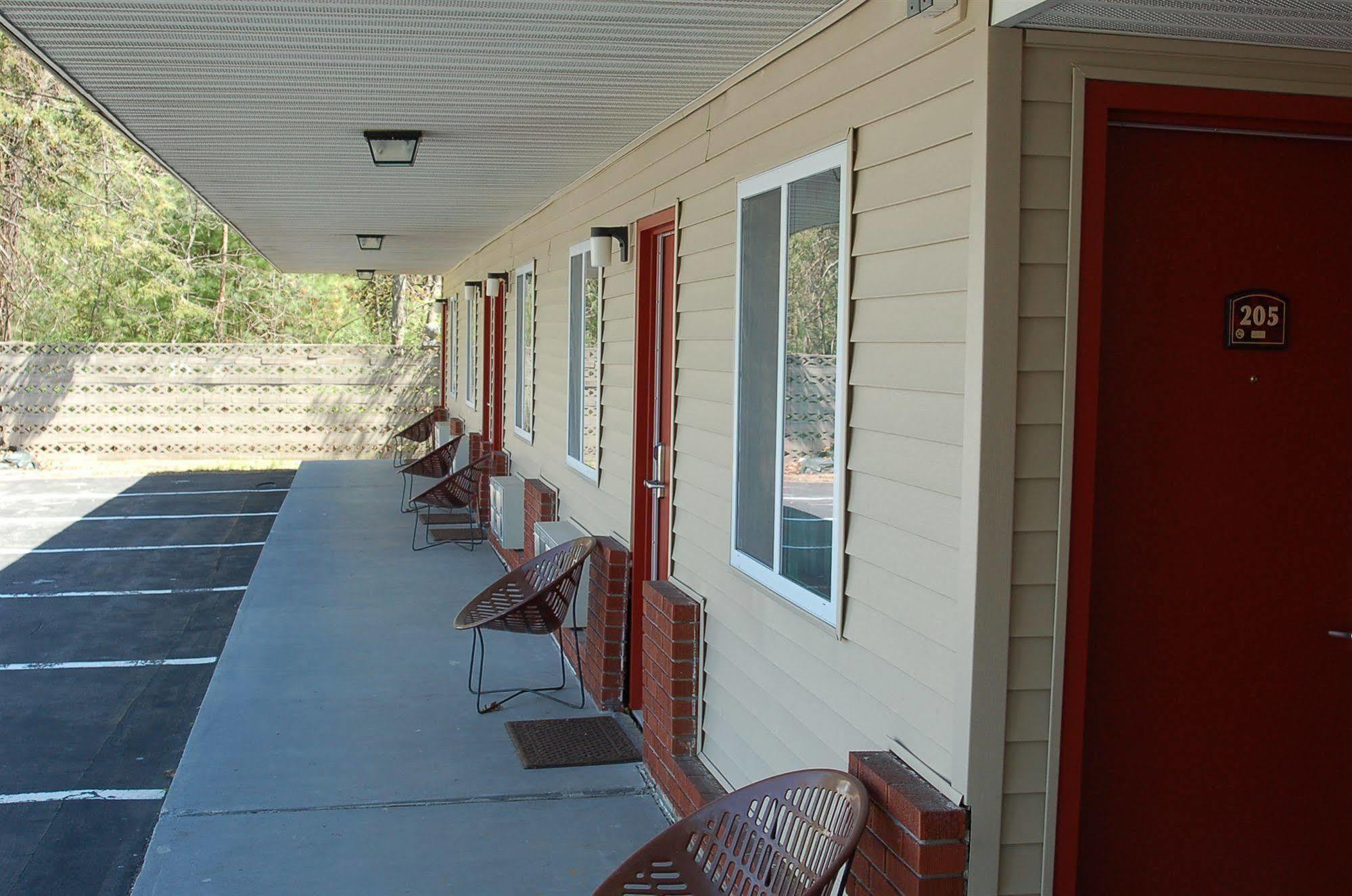 Blue Sky Inn Glens Falls-Saratoga-Lake George Luaran gambar