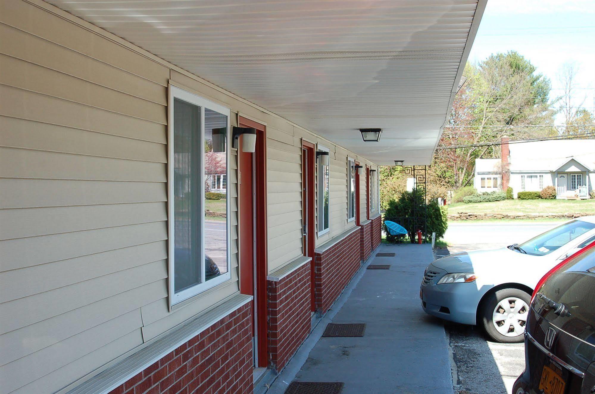 Blue Sky Inn Glens Falls-Saratoga-Lake George Luaran gambar