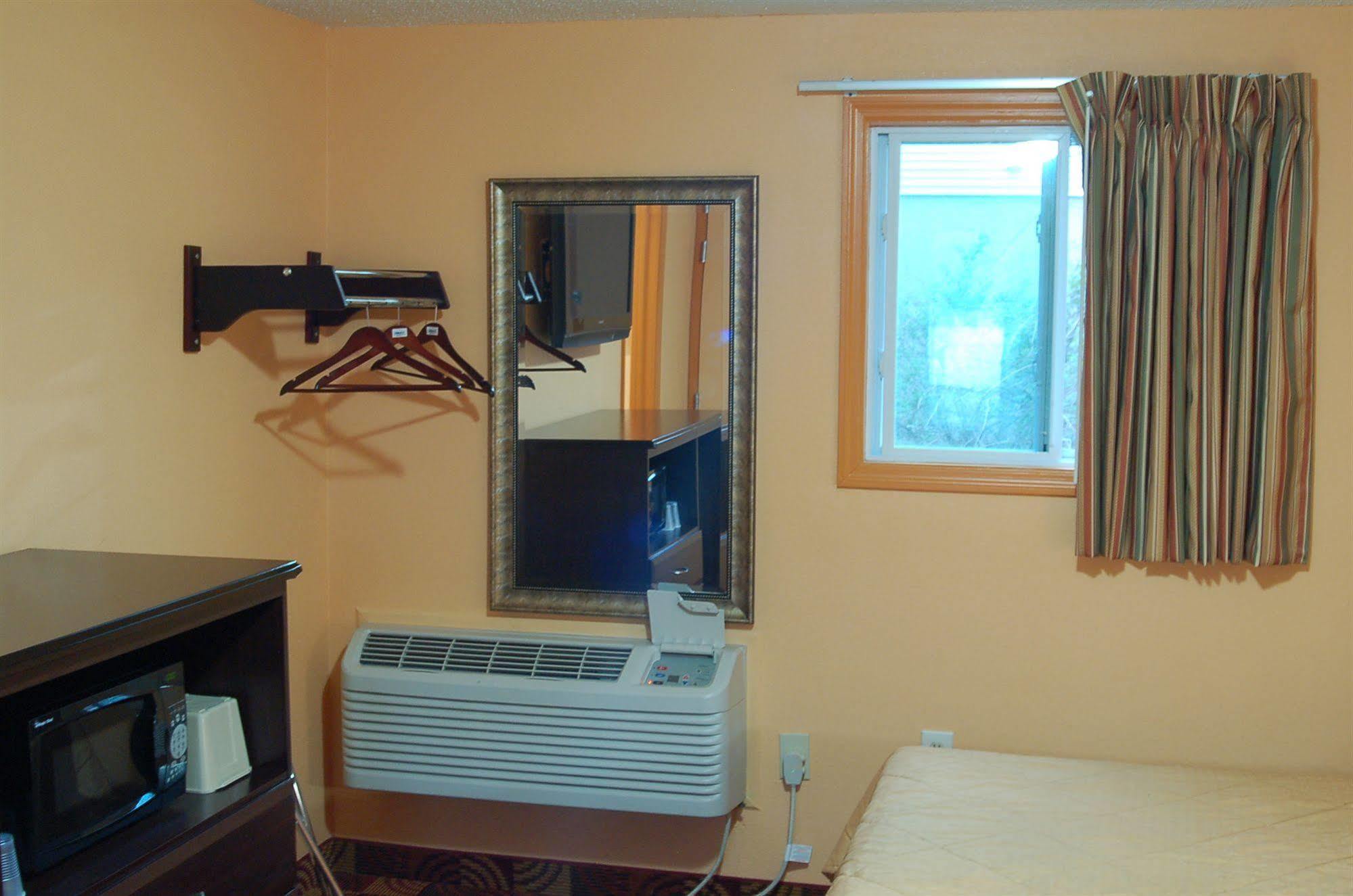 Blue Sky Inn Glens Falls-Saratoga-Lake George Luaran gambar