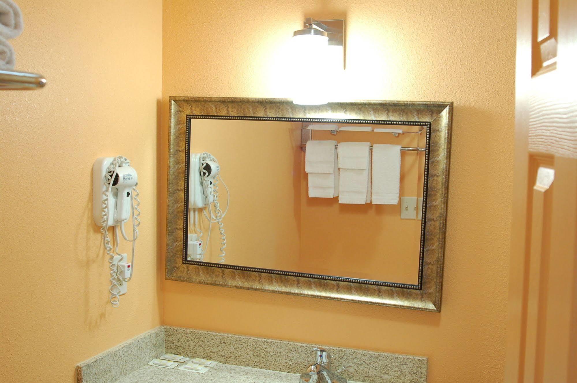 Blue Sky Inn Glens Falls-Saratoga-Lake George Luaran gambar